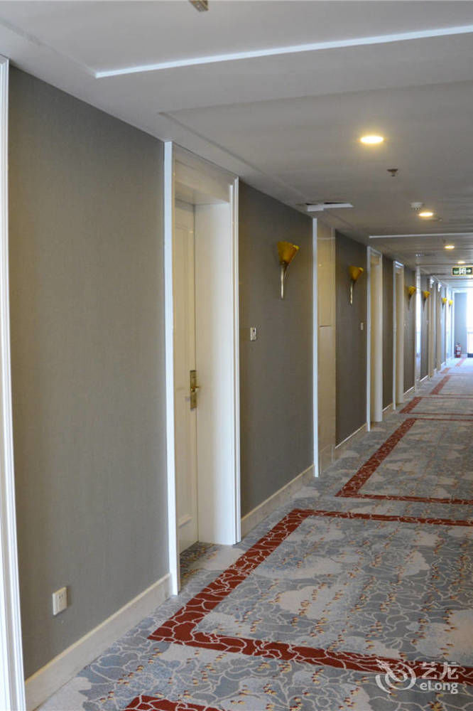 Yijing Holiday Hotel Yimeng Road Linyi  Zewnętrze zdjęcie